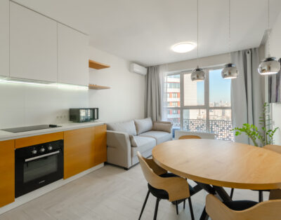 Cozy apartment nearby with Central Railway Station on the 19th floor
