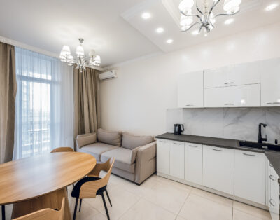 Cozy apartment on the 8th floor in RC ‘Central Park’